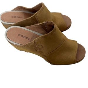 NWOT Sorel Tan Wedge Slip On Mule Shoes